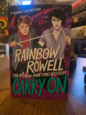 Carry On :  Rainbow Rowell