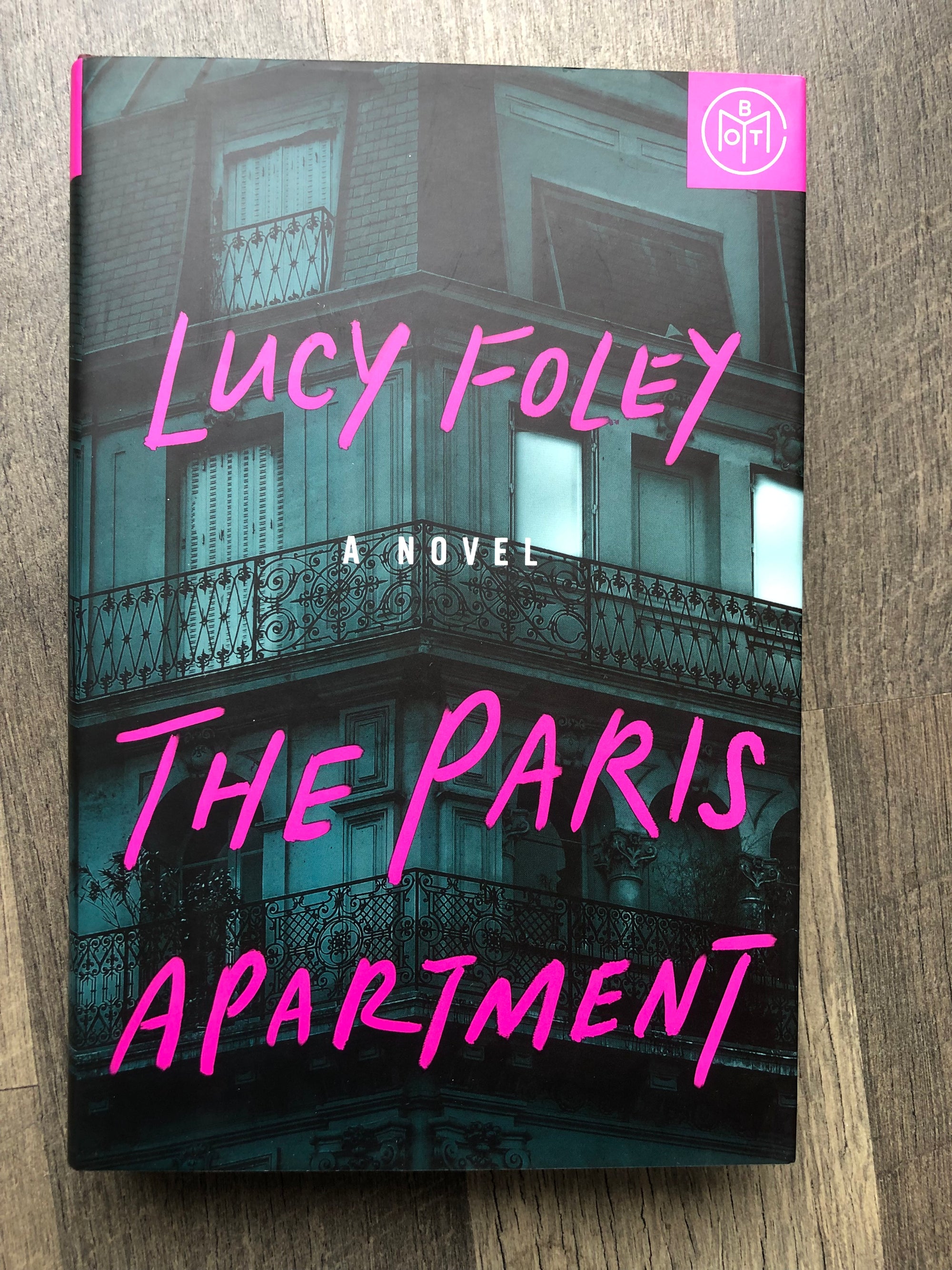 The Paris Apartment : Lucy Foley