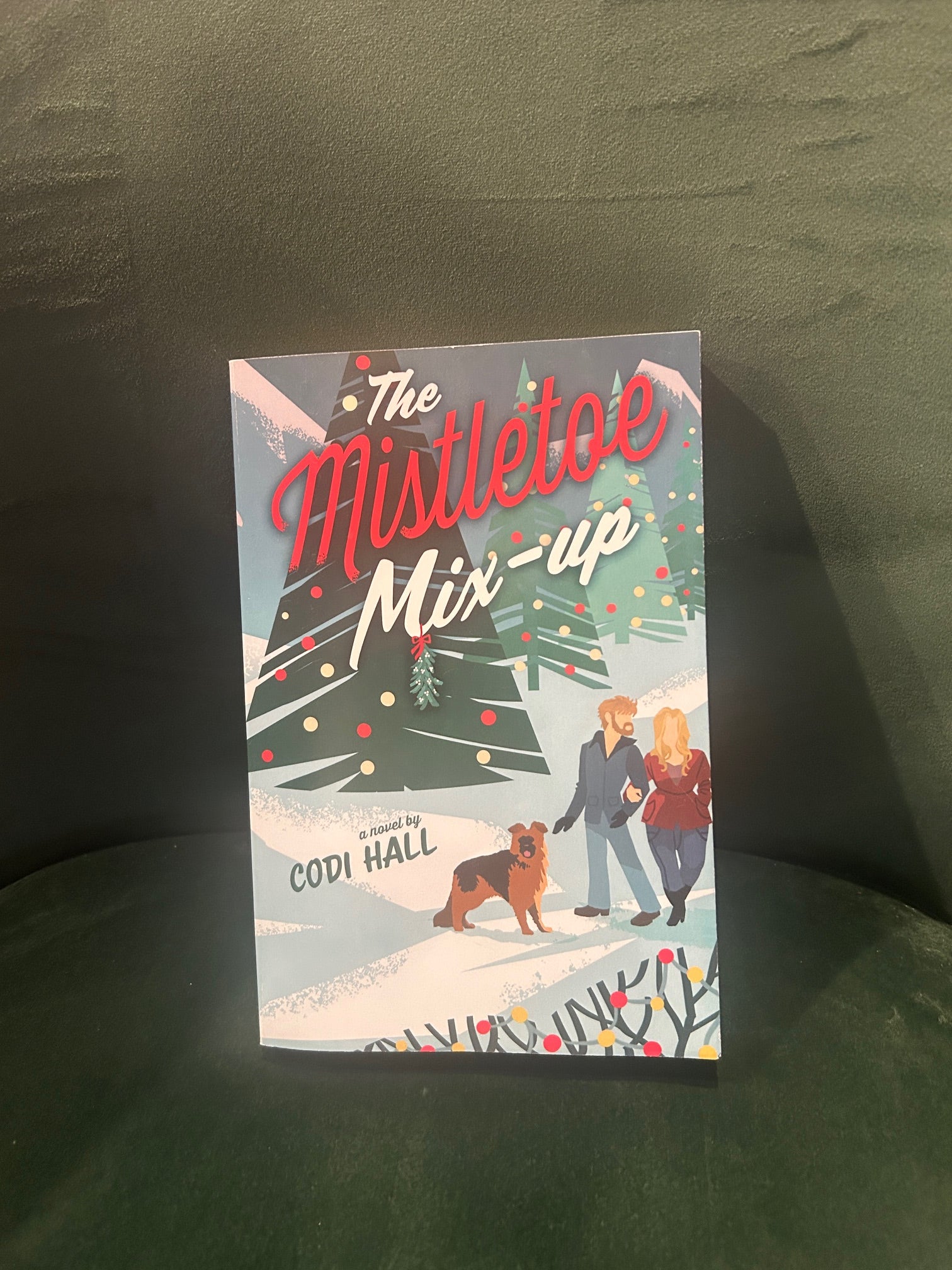 The Mistletoe Mix-Up : Codi Hall